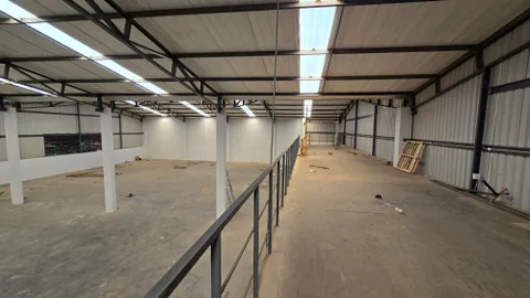 Stand 7, 2 Milano Close, Cosmo Business Park 1094m² Warehouse Available To Let (29)